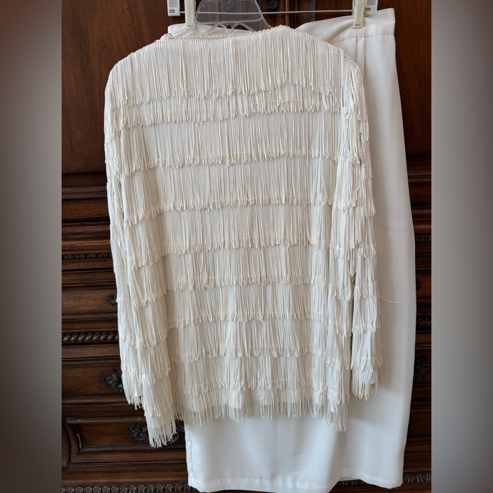 Chic Cream Fringe Ensemble - Vintage - Picture 4 of 11